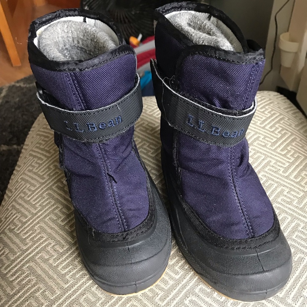 L.L. Bean toddler snowboots